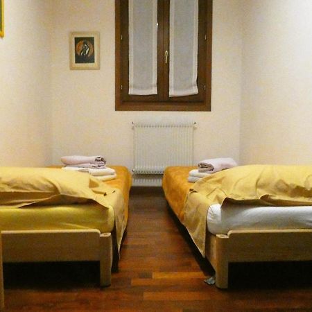 Mamma Mia On Ground Floor With Private Parking Tv-Venice Тревизо Экстерьер фото