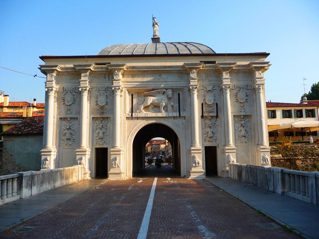 Mamma Mia On Ground Floor With Private Parking Tv-Venice Тревизо Экстерьер фото