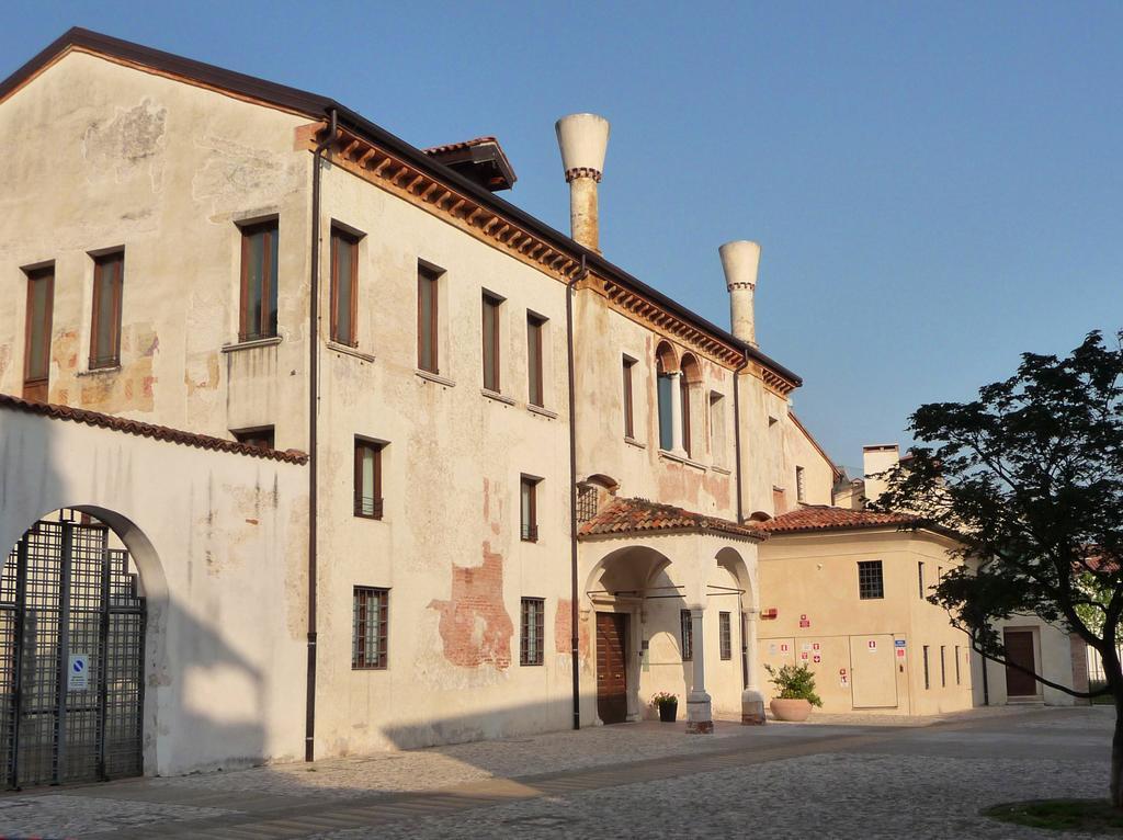 Mamma Mia On Ground Floor With Private Parking Tv-Venice Тревизо Экстерьер фото